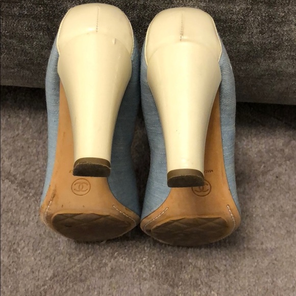 Chanel lightBlue fabric with patent spectator pump - Picture 5 of 8